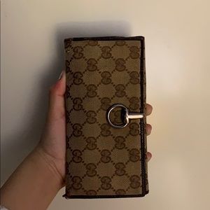 AUTHENTIC VINTAGE GUCCI WALLET